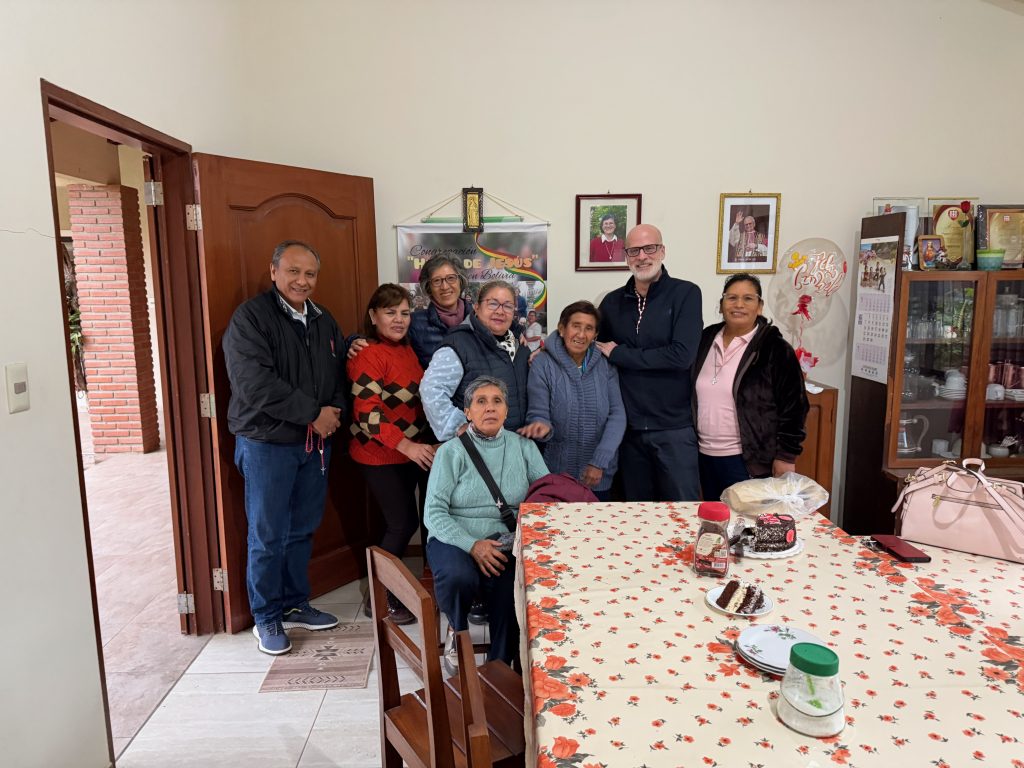 Encuentro con la comunidad de las Hijas de Jesús