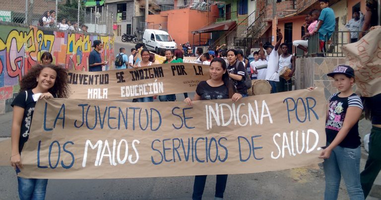 ¿Cómo pasar de la indignación al aprendizaje y cambio social?